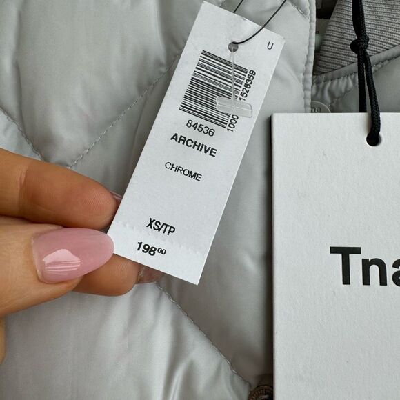 NWT Aritzia TNA Archive Quilted Premium Goose Down Gray Chrome Coat Size XS - Picture 5 of 12